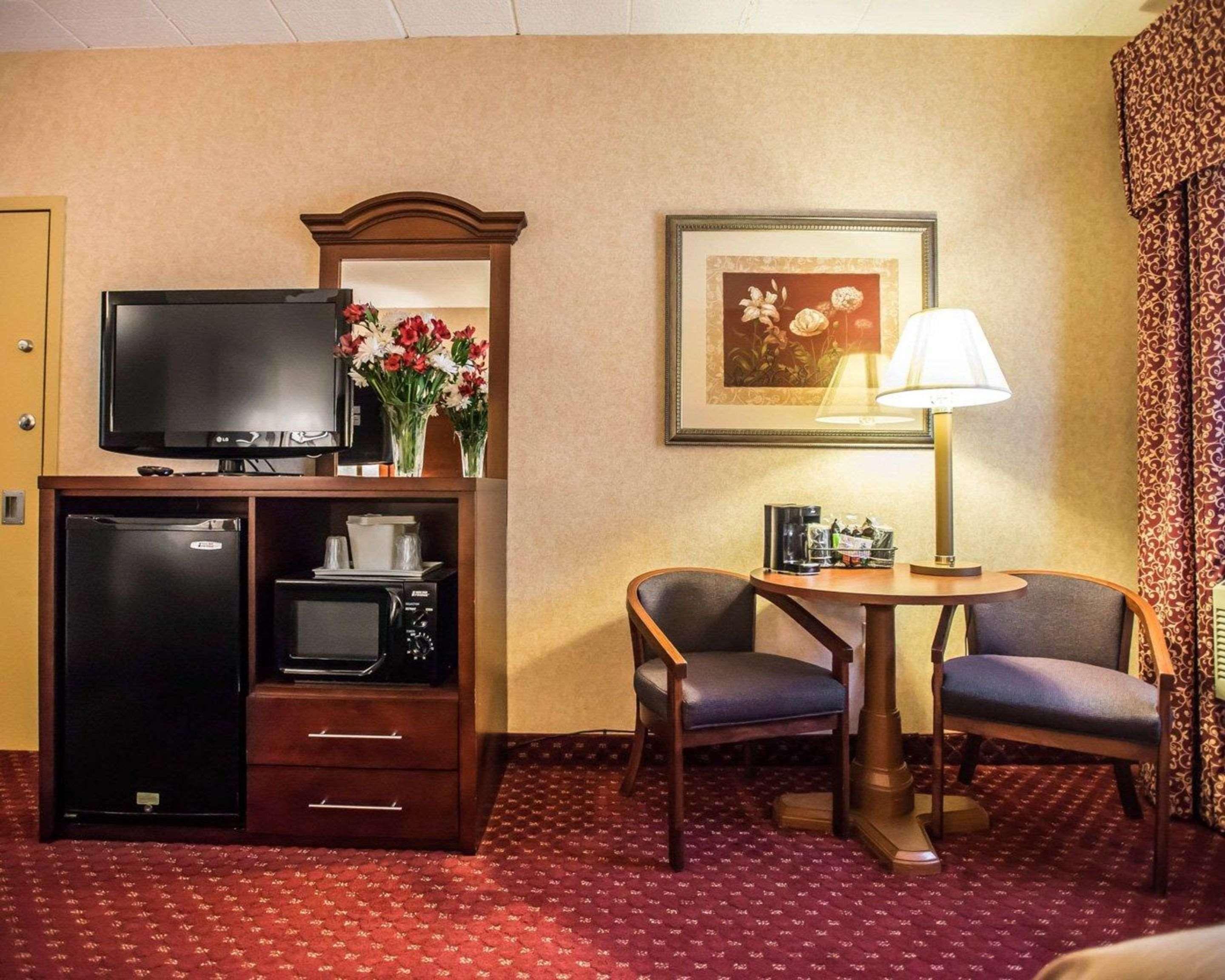 Comfort Inn Pocono Lakes Region Lake Ariel Ngoại thất bức ảnh