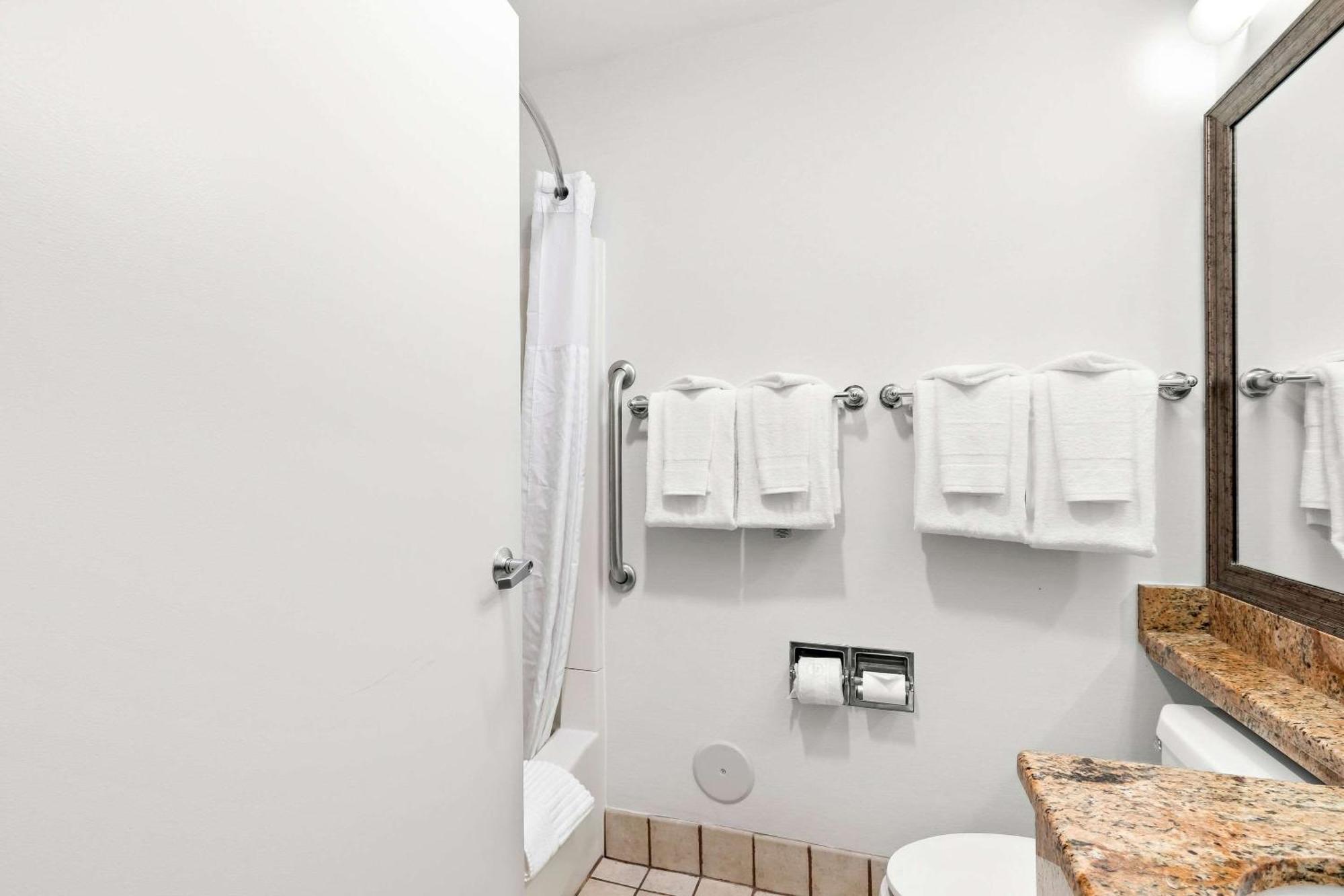 Comfort Inn Pocono Lakes Region Lake Ariel Ngoại thất bức ảnh